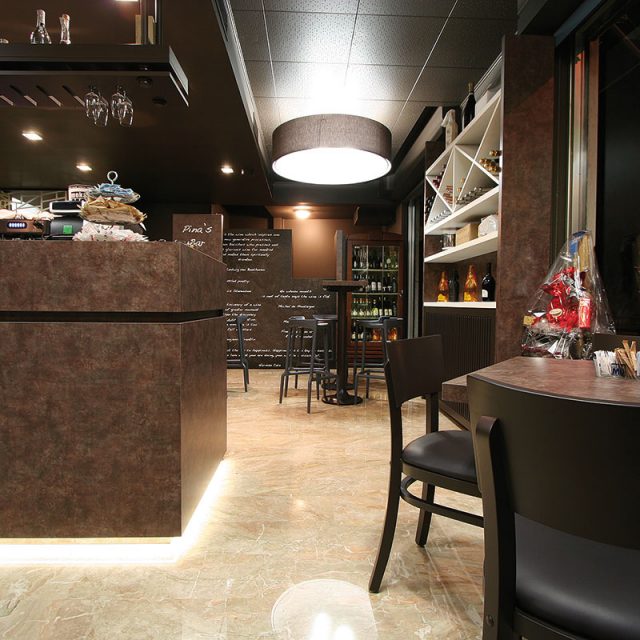 https://www.gruppo5.it/wp-content/uploads/2018/07/pina-arredo-bar-3-640x640.jpg