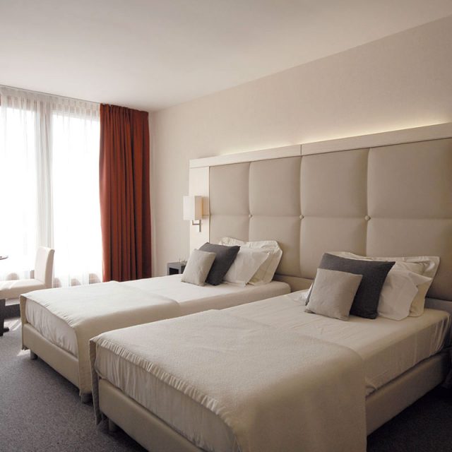 https://www.gruppo5.it/wp-content/uploads/2019/03/arredamento-camere-hotel-2-640x640.jpg