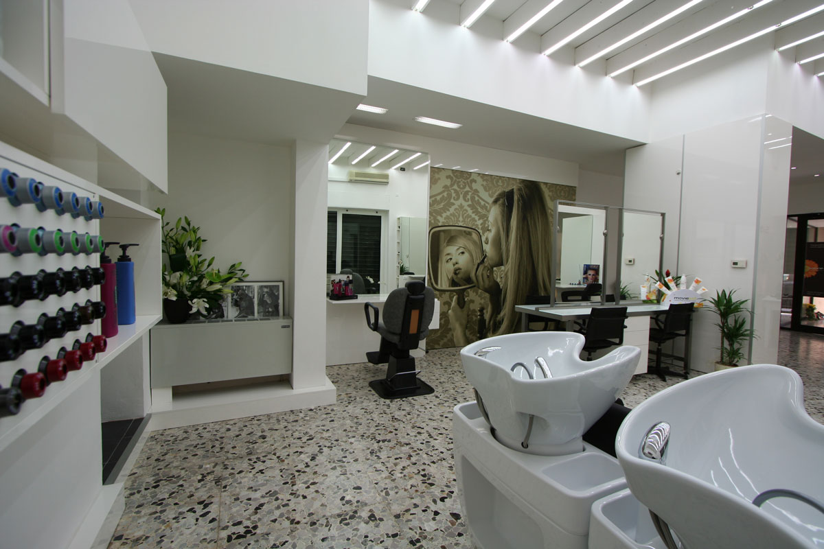 arredamento-salone-parrucchiera-9 arredamento salone parrucchiera