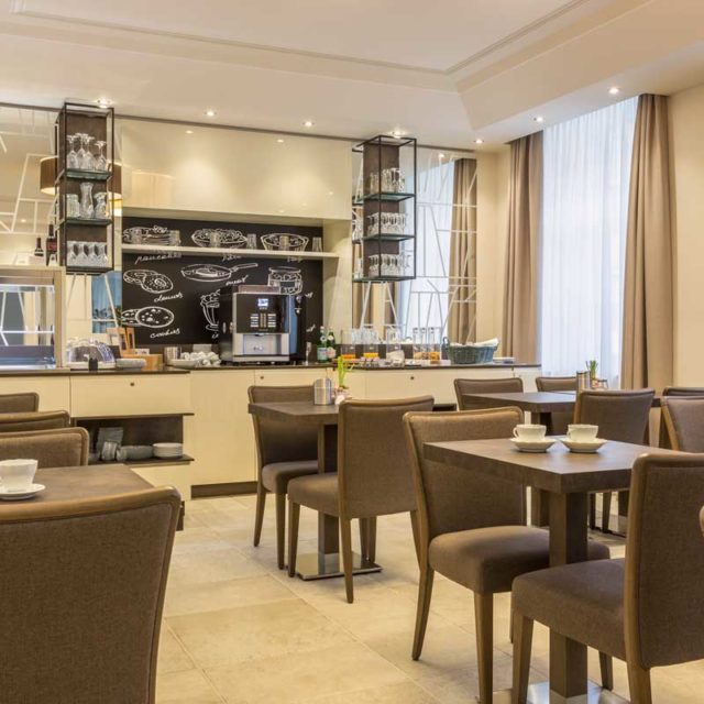 https://www.gruppo5.it/wp-content/uploads/2020/02/arredamento-hotel-ristorante-10-640x640.jpg