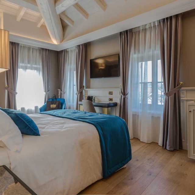 https://www.gruppo5.it/wp-content/uploads/2020/07/1-arredamenti-hotel-lusso-640x640.jpg