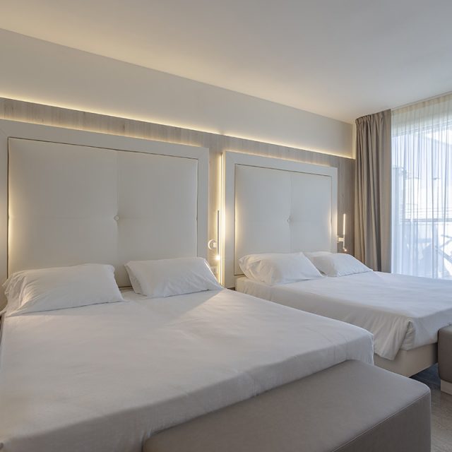 https://www.gruppo5.it/wp-content/uploads/2022/06/3-progettazione-camere-quadruple-hotel-caorle-640x640.jpg