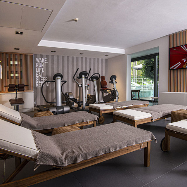 https://www.gruppo5.it/wp-content/uploads/2022/10/1-progettazione-realizzazione-arredi-fitness-wellness-lignano-640x640.jpg