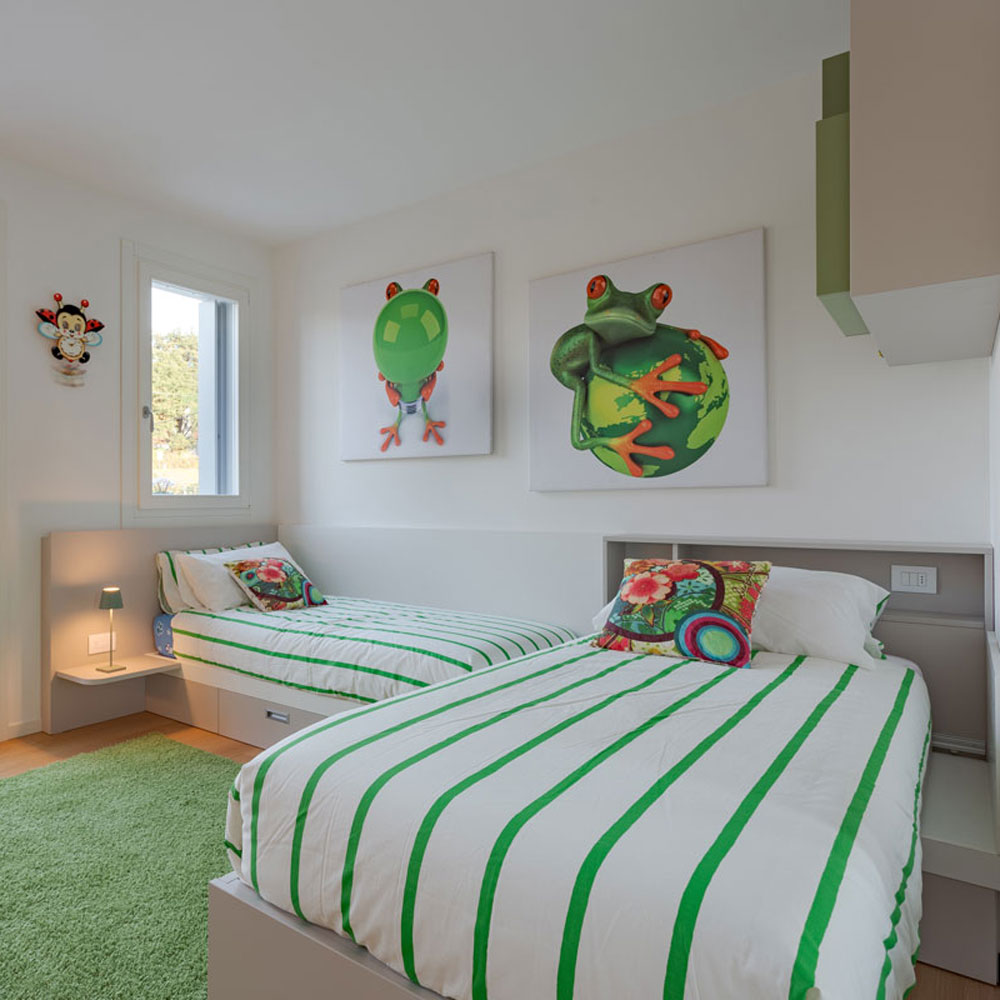 11-cameretta-bambini-moderna-laccata-su-misura https://www.gruppo5.it/wp-content/uploads/2023/11/11-cameretta-bambini-moderna-laccata-su-misura-640x640.jpg