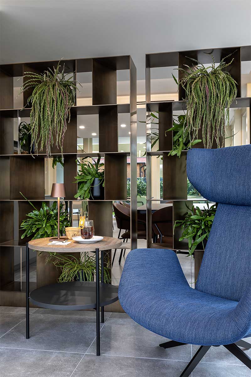 3-arredo-elegante-moderno-hall-boutique-hotel 3-arredo-elegante-moderno-hall-boutique-hotel