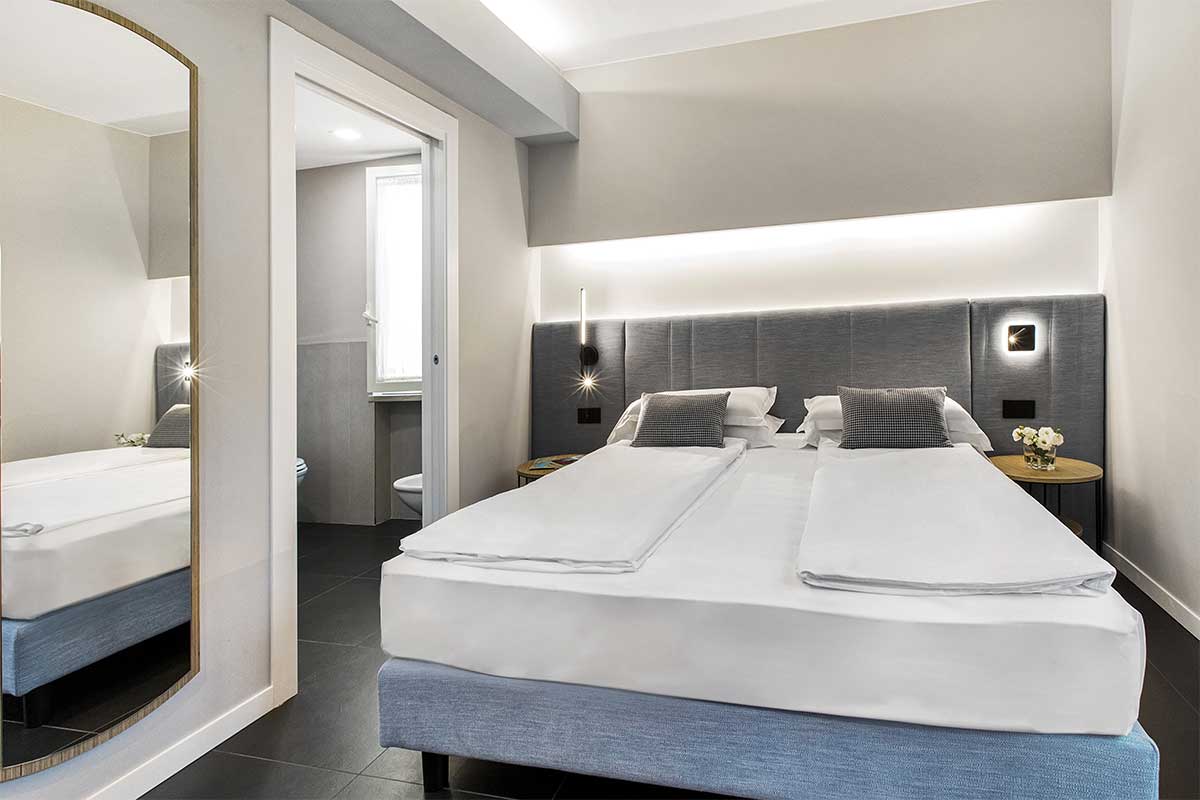 4-arredamento-camere-moderne-legno-boutique-hotel 4-arredamento-camere-moderne-legno-boutique-hotel
