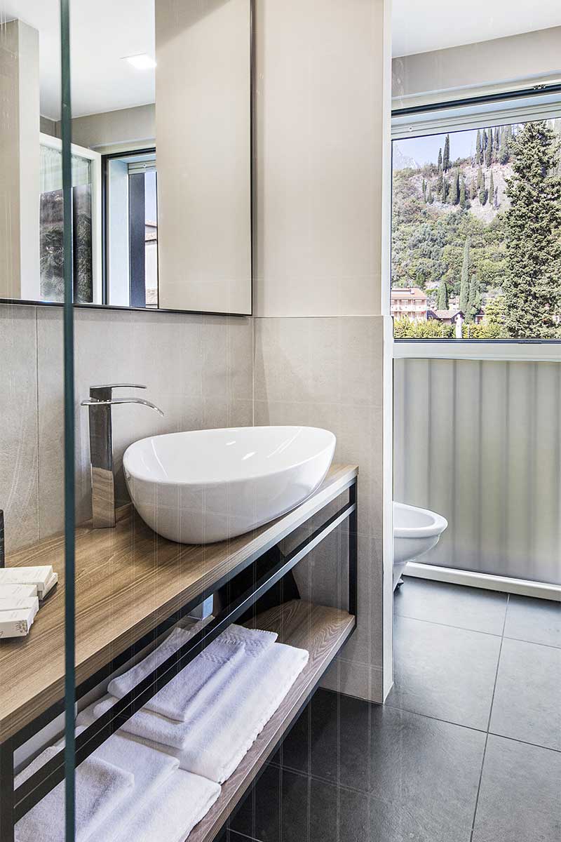 5-arredamento-camere-moderne-legno-boutique-hotel 5-arredamento-camere-moderne-legno-boutique-hotel
