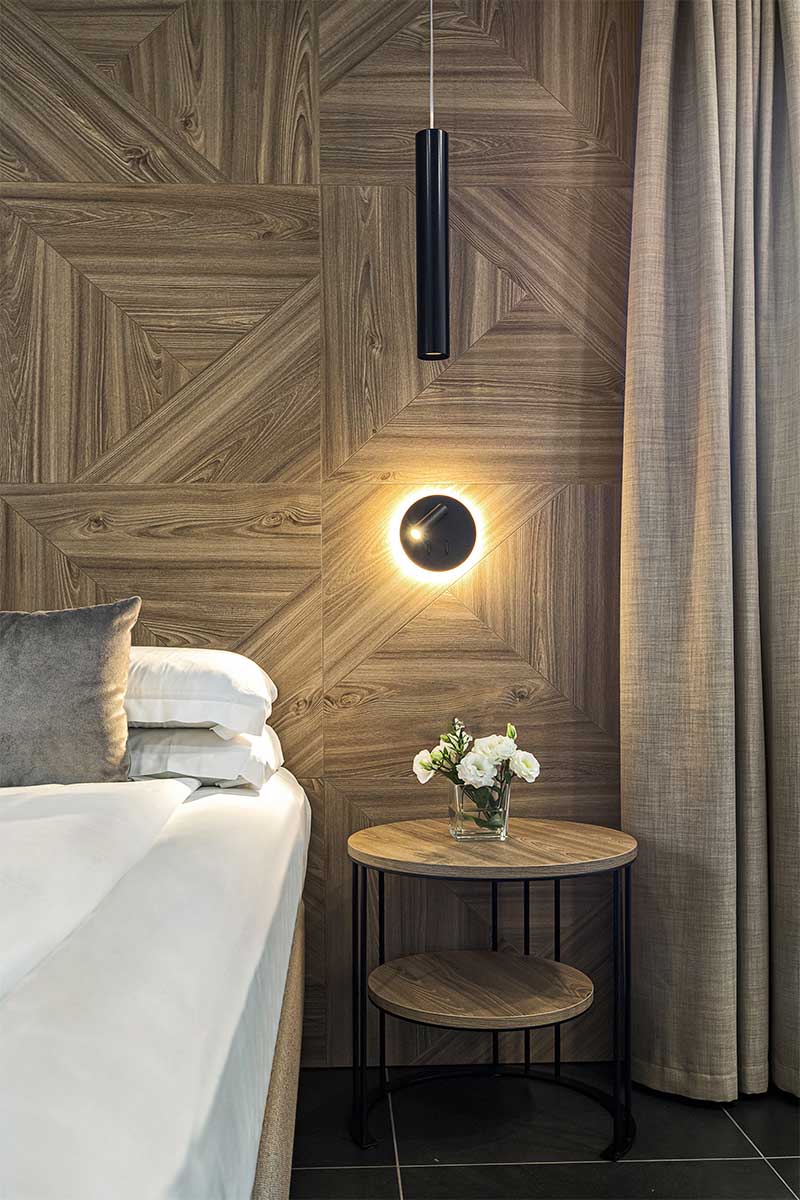 7-arredamento-camere-moderne-legno-boutique-hotel 7-arredamento-camere-moderne-legno-boutique-hotel