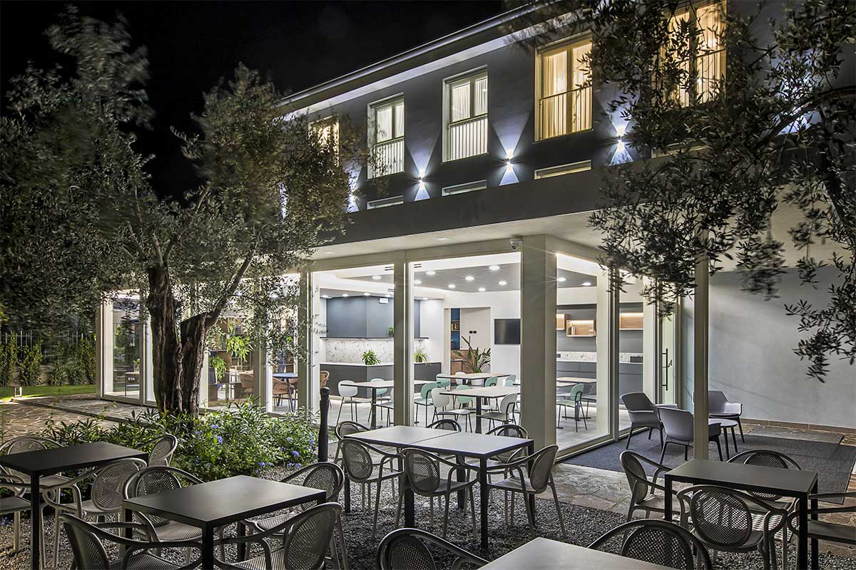 7-arredo-elegante-moderno-hall-boutique-hotel 7-arredo-elegante-moderno-hall-boutique-hotel