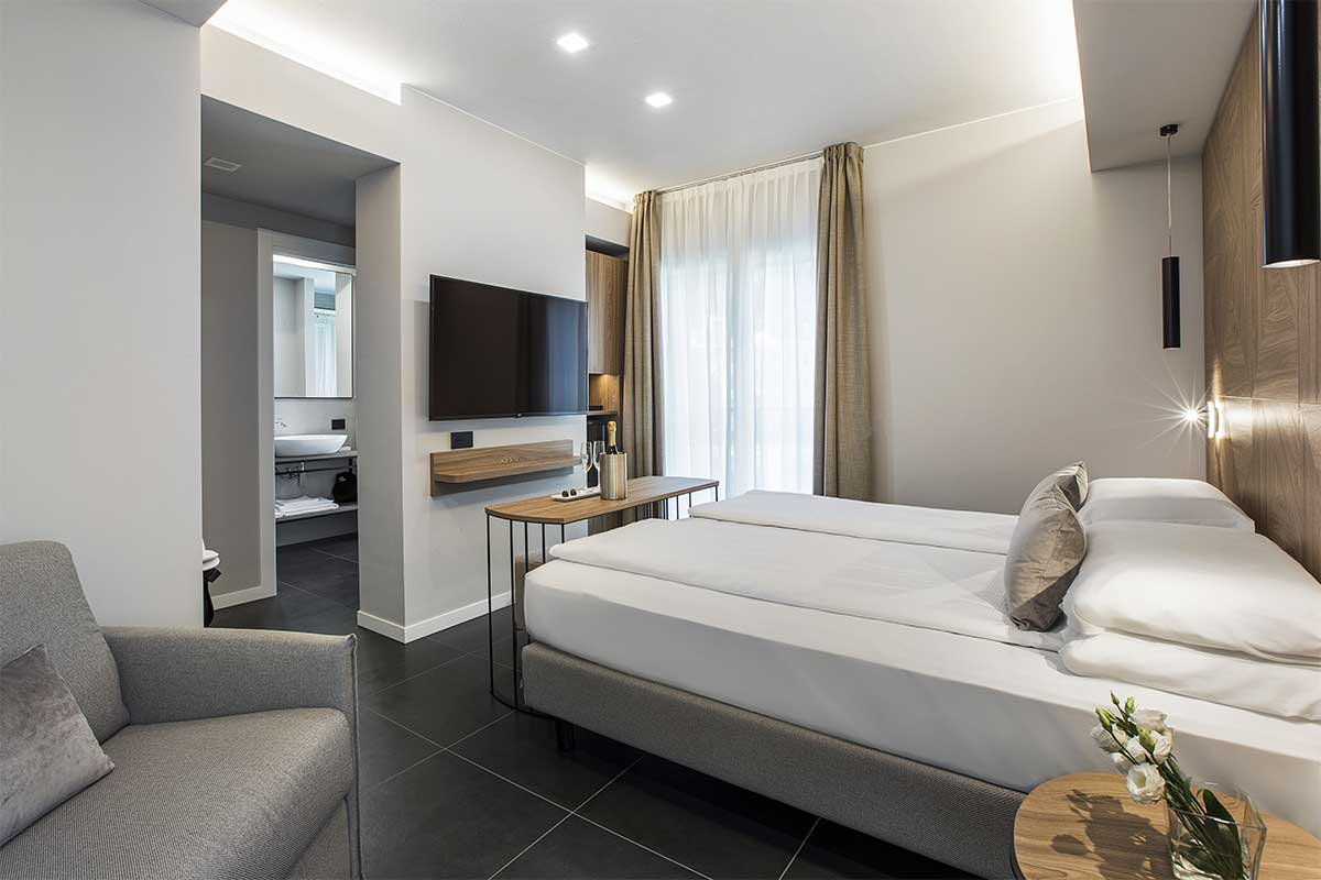 9-arredamento-camere-moderne-legno-boutique-hotel 9-arredamento-camere-moderne-legno-boutique-hotel