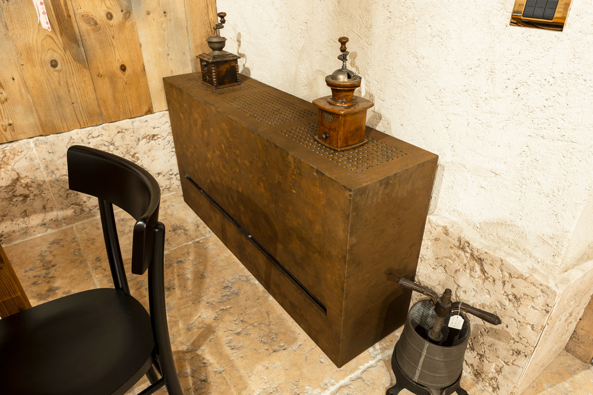 11-arredo-rustico-moderno-sala-degustazione 11-arredo-rustico-moderno-sala-degustazione