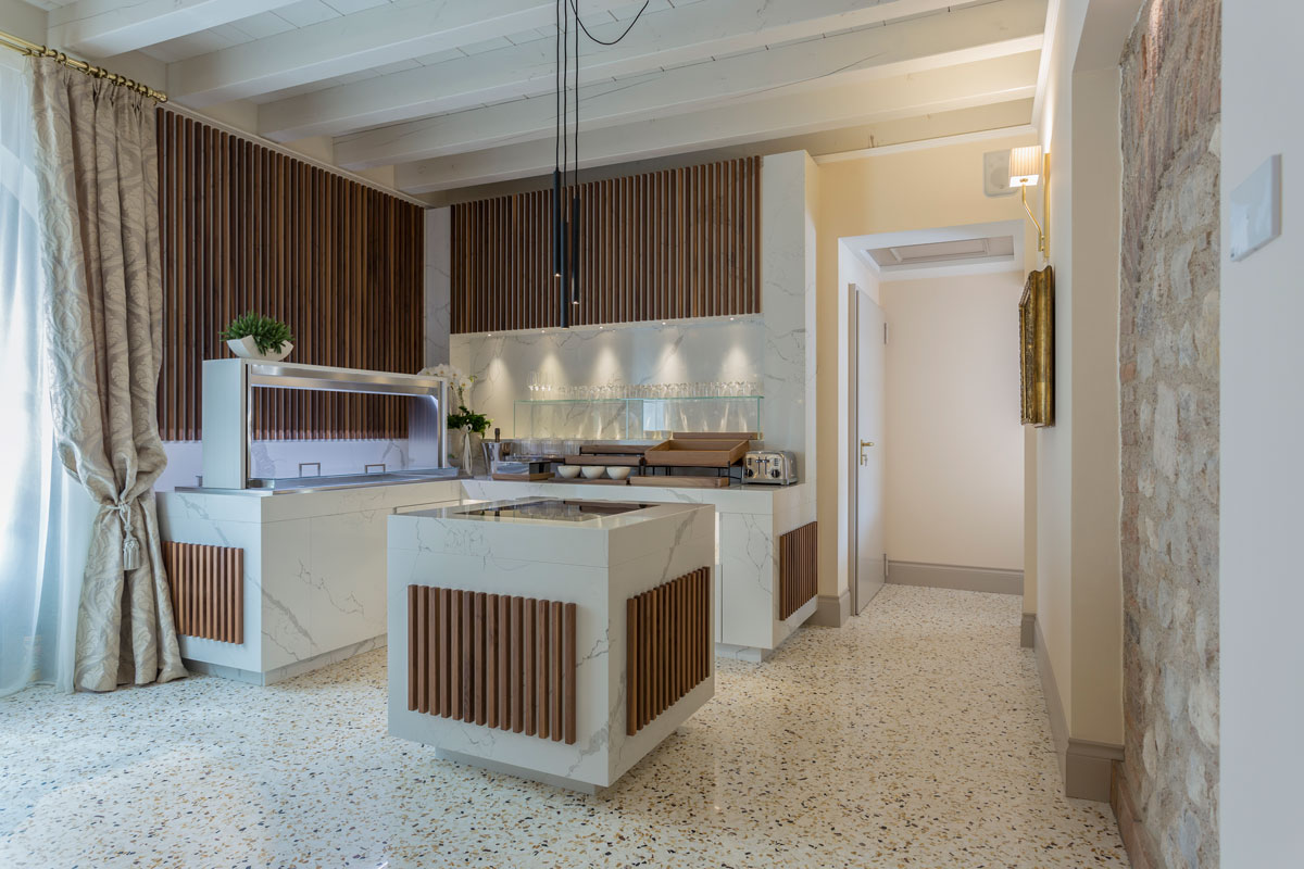 2-arredamento-sala-colazioni-hotel-lusso 2-arredamento-sala-colazioni-hotel-lusso