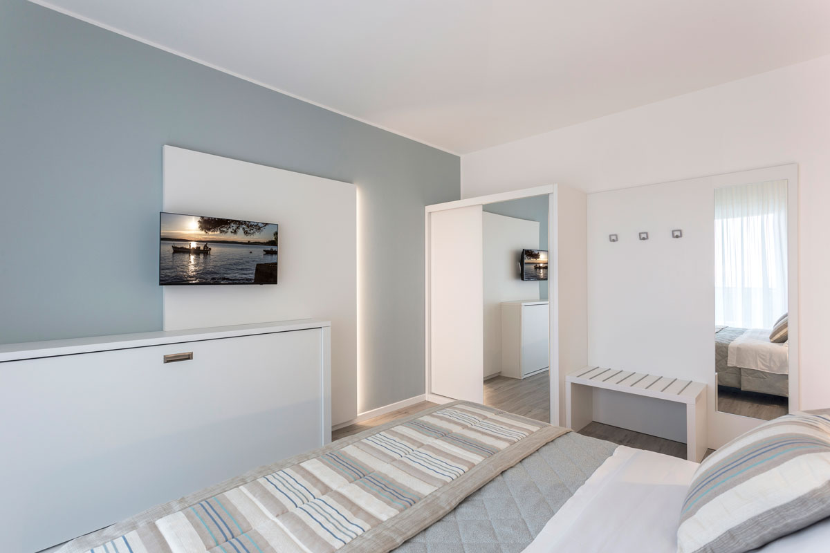 arredamenti-per-camere-hotel-moderno-jesolo-3 arredamenti-per-camere-hotel-moderno-jesolo-3