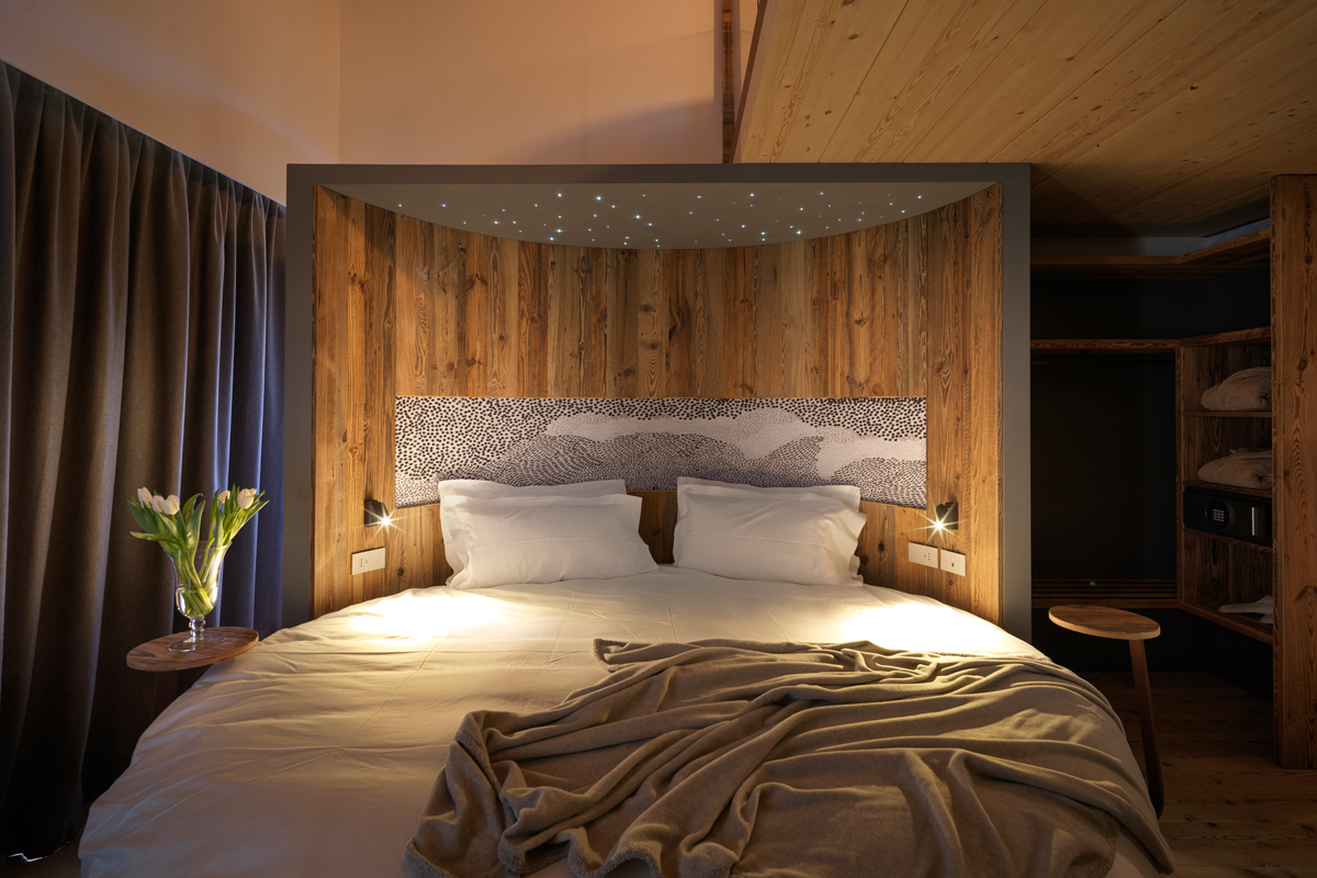camera-hotel-design-montagna-legno-portule-5 camera-hotel-design-montagna-legno-portule-5