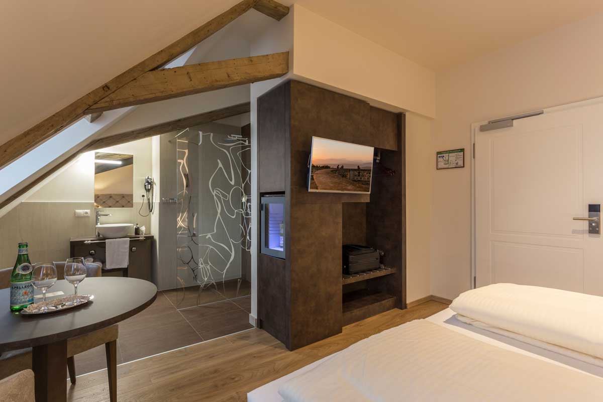 letto-imbottito-camera-hotel-3 letto-imbottito-camera-hotel-3