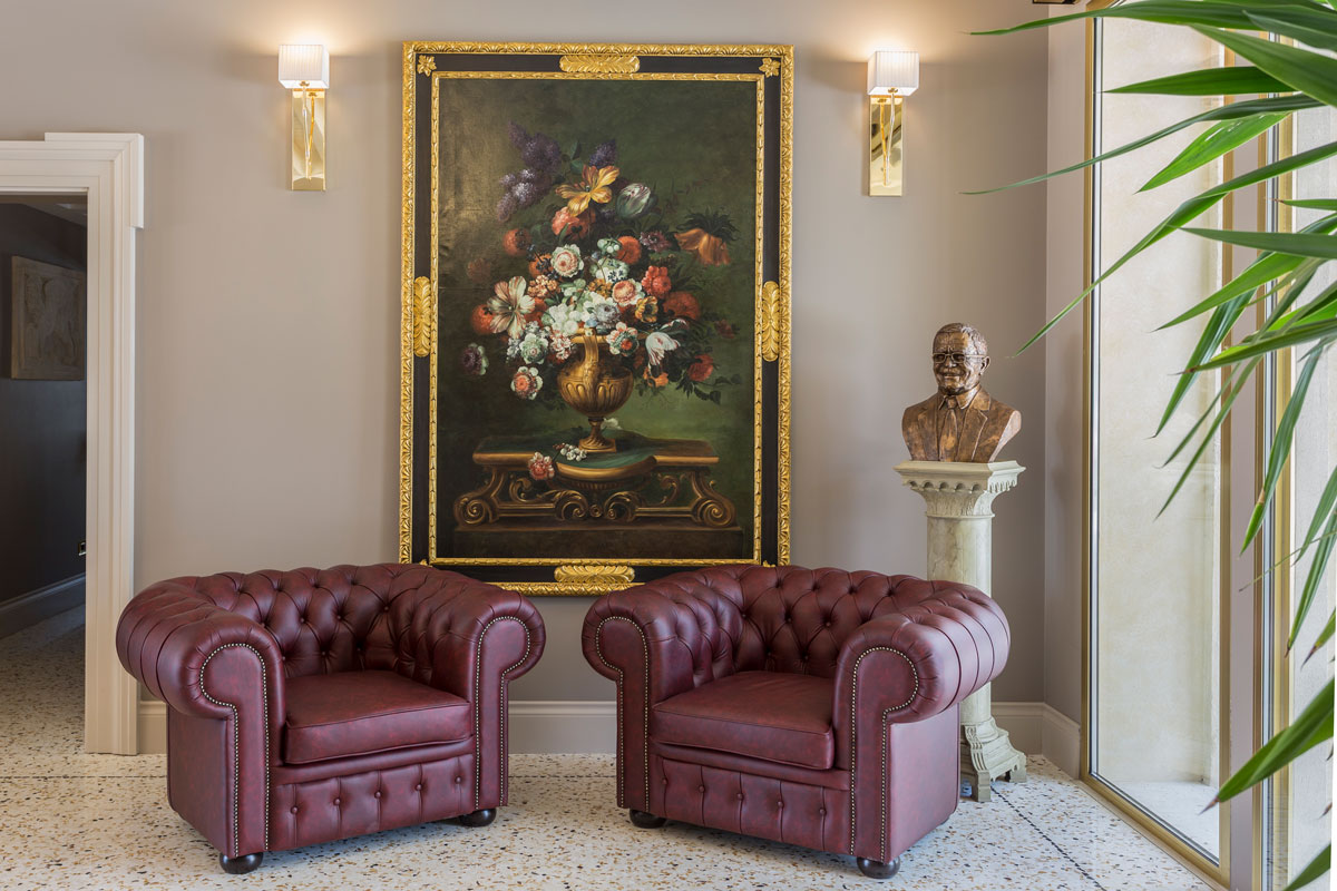 arredo-reception-hotel-di-lusso-verona-12 arredo-reception-hotel-di-lusso-verona-12