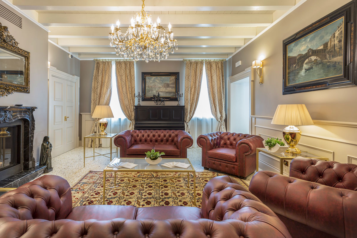 arredo-reception-hotel-di-lusso-verona-7 arredo-reception-hotel-di-lusso-verona-7