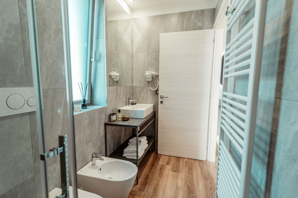 arredamento-residence-moderno-bardolino-12 arredamento-residence-moderno-bardolino-12