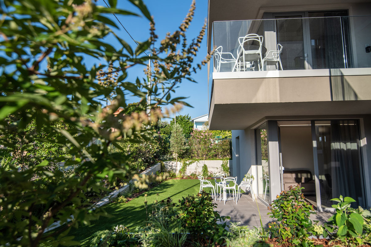arredamento-residence-moderno-bardolino-13 arredamento-residence-moderno-bardolino-13