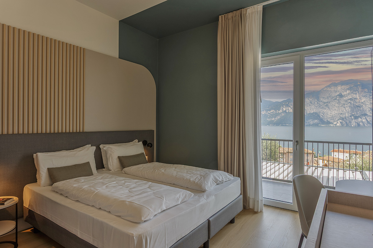 arredamenti-camere-su-misura-hotel-garni-selene-malcesine-7