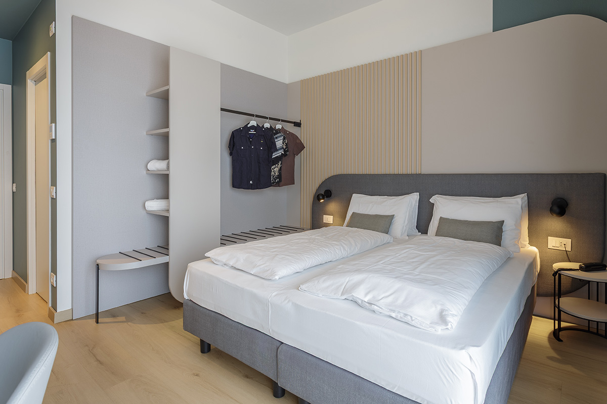 arredamenti-camere-su-misura-hotel-garni-selene-malcesine-9