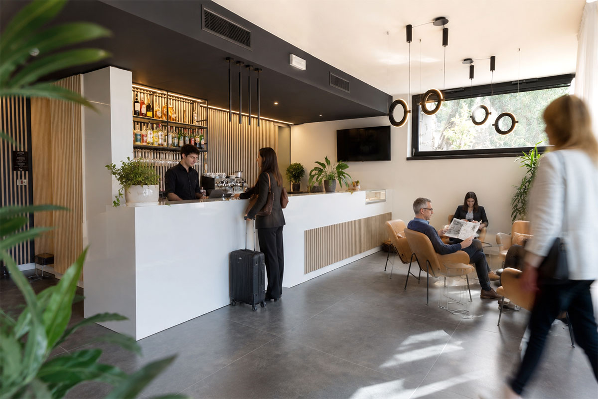 arredamento-reception-hotel-garni-selene-malcesine-4