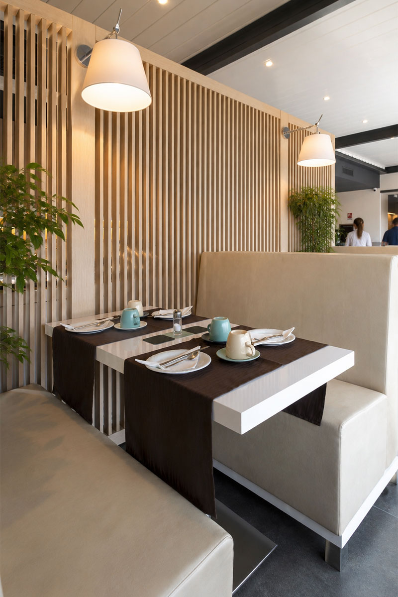 arredamento-sala-colazione-hotel-garni-selene-malcesine-6