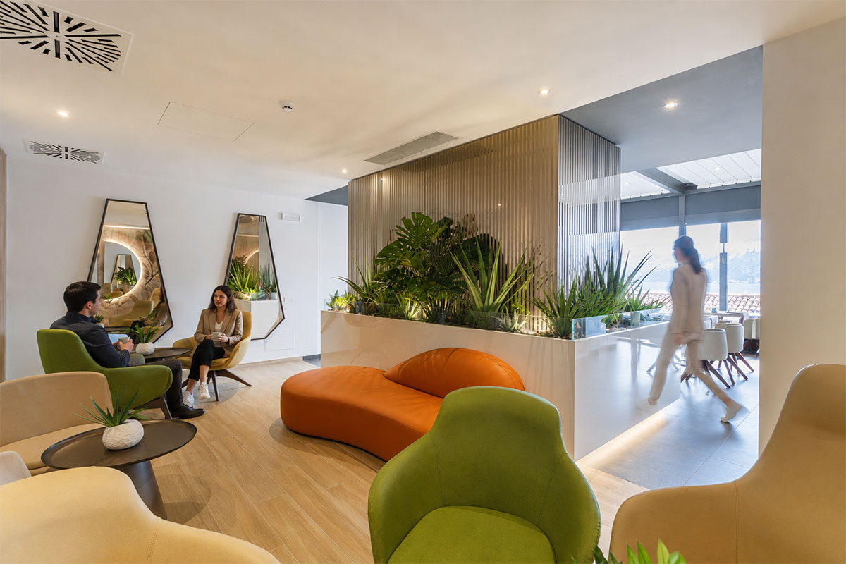 arredamento-sala-tv-hotel-garni-selene-malcesine-2