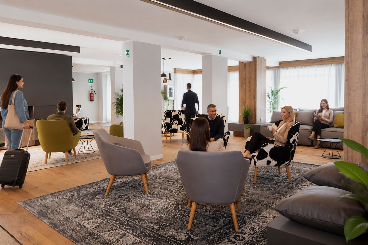 arredamento-su-misura-reception-hotel-armon-folgarida-10
