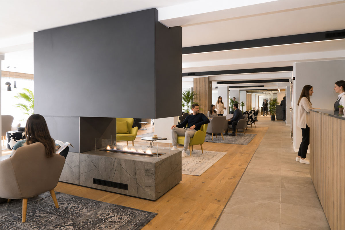 arredamento-su-misura-reception-hotel-armon-folgarida-7