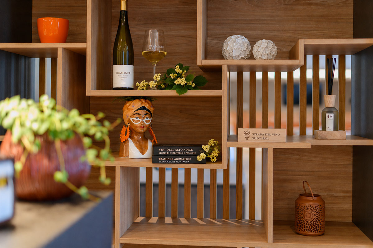 arredamento-su-misura-sala-colazione-hotel-cornelian-eppan-alto-adige-1 https://www.gruppo5.it/wp-content/uploads/2026/06/arredamento-su-misura-sala-colazione-hotel-cornelian-eppan-alto-adige-1-1.jpg