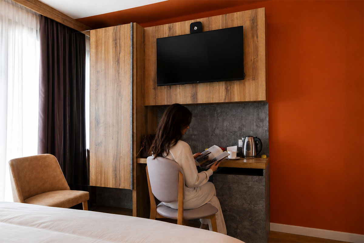 arredo-su-misura-moderna-camera-hotel-montagna-gruppo5-5