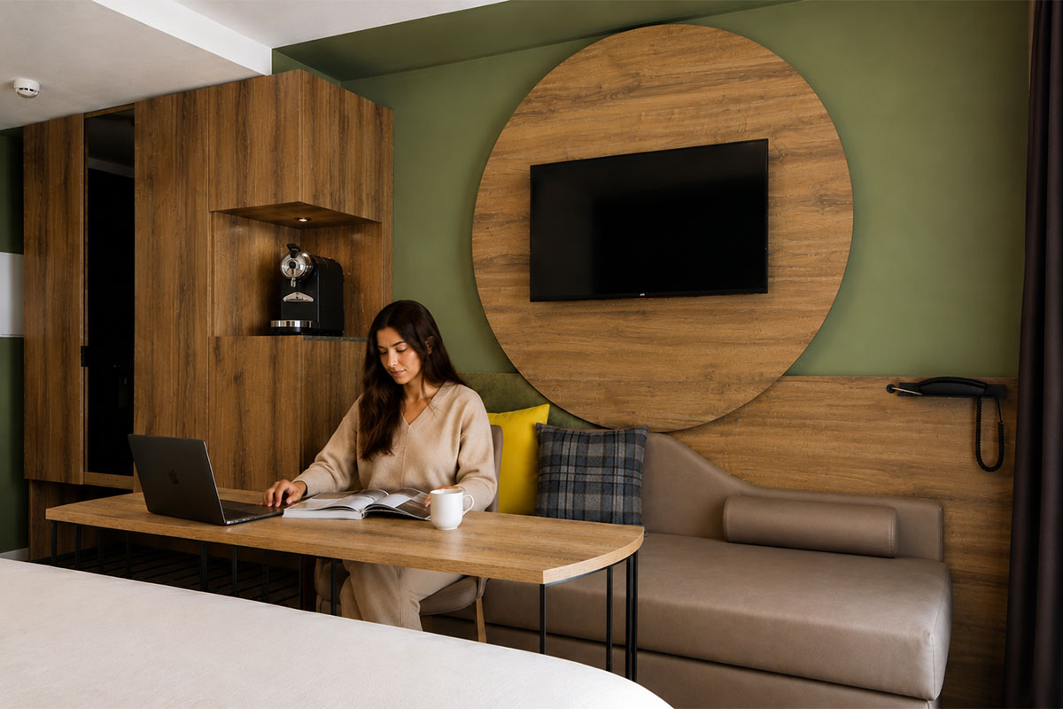 arredo-su-misura-moderna-camera-hotel-montagna-gruppo5-6