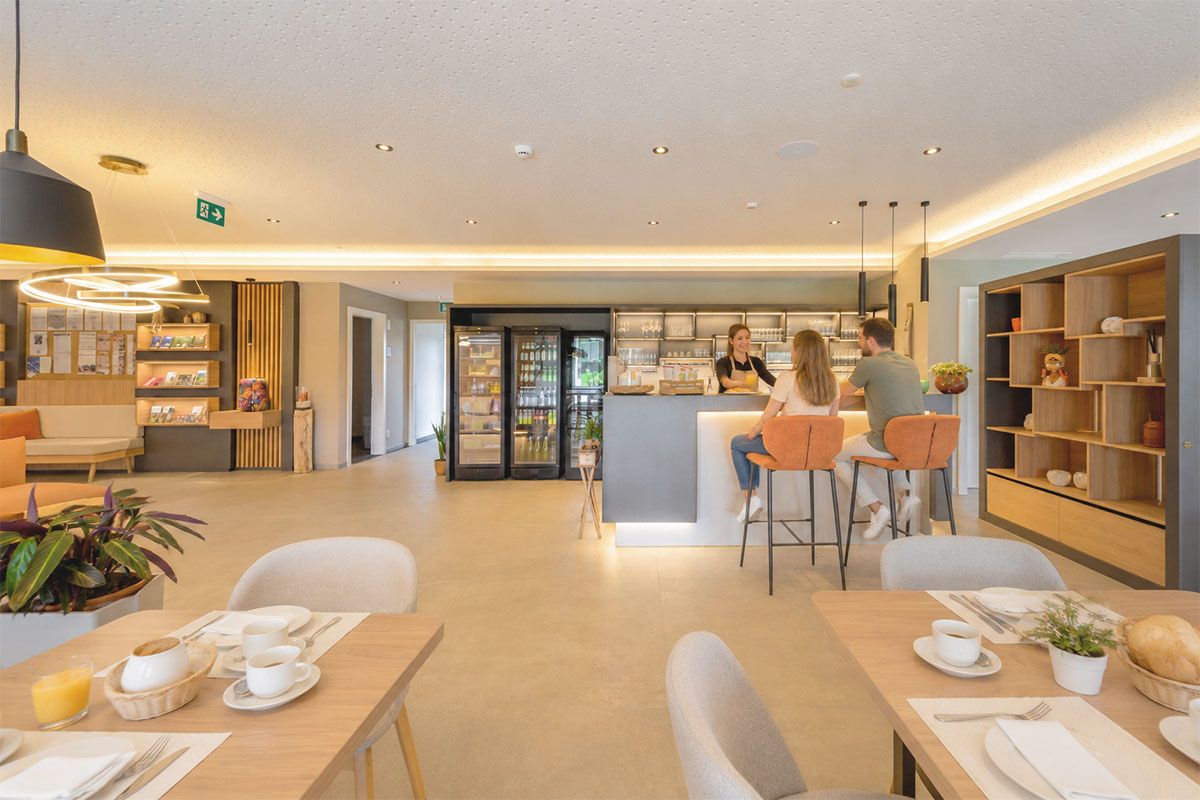arredo-su-misura-reception-hotel-cornelian-eppan-alto-adige-4 https://www.gruppo5.it/wp-content/uploads/2026/06/arredo-su-misura-reception-hotel-cornelian-eppan-alto-adige-4.jpg