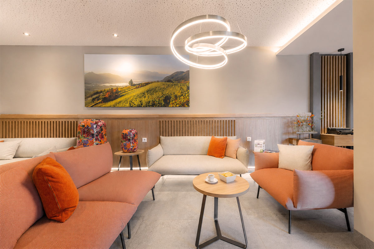 arredo-su-misura-reception-hotel-cornelian-eppan-alto-adige-8 https://www.gruppo5.it/wp-content/uploads/2026/06/arredo-su-misura-reception-hotel-cornelian-eppan-alto-adige-8.jpg