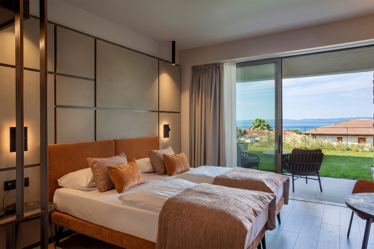 arredi-contemporanei-su-misura-gruppo5-villa-olivo-resort-bardolino-10