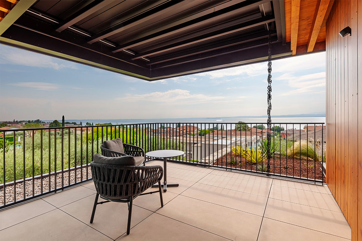 arredi-contemporanei-su-misura-gruppo5-villa-olivo-resort-bardolino-21
